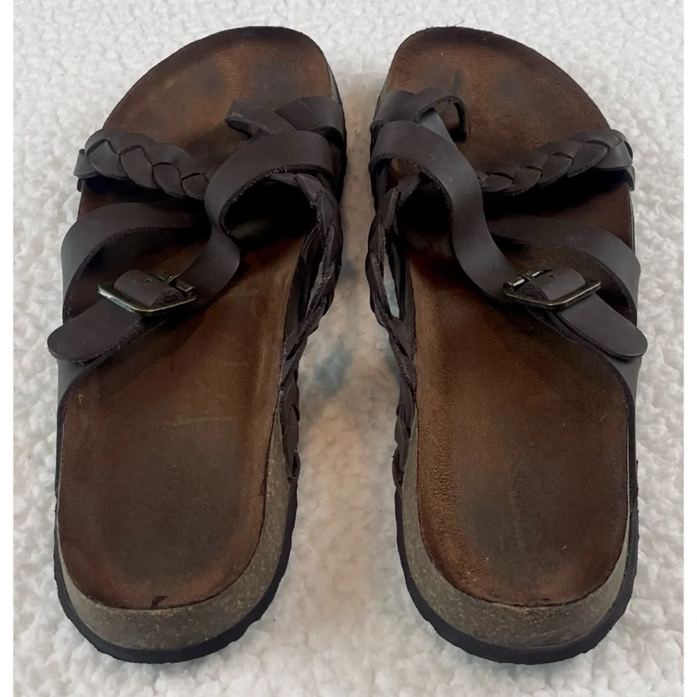 KOHL’S • Dark Brown Leather Strappy Criss-Cross Slide Sandals, 9 - Picture 6 of 16